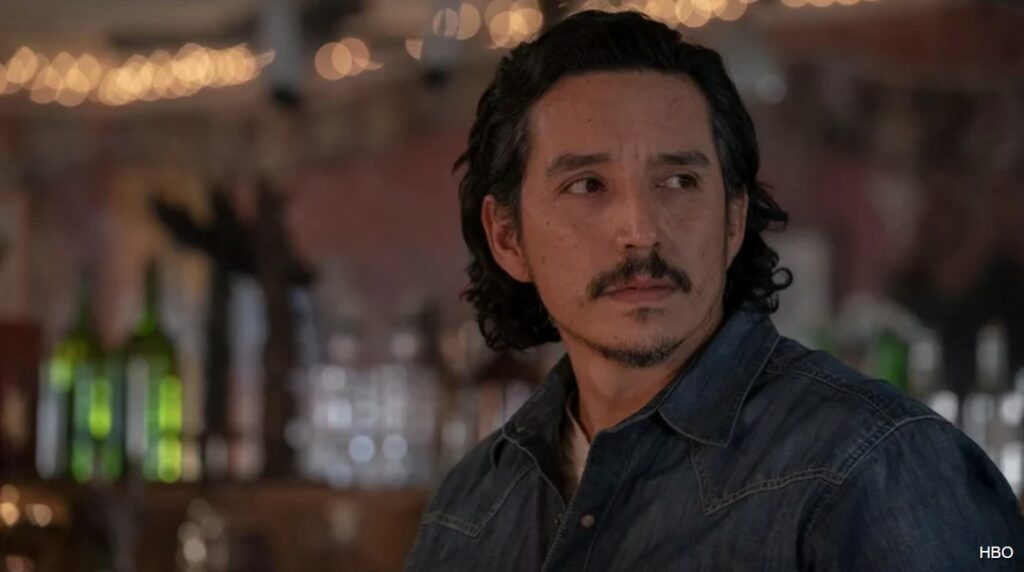 Acteur jouant Tommy dans la série TLOU